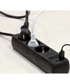 Multipresa Ciabatta Elettrica Con 2 USB e 3 Posti Schuko 10A Cavo Lunga 1,5 Metri Colore Nero 3X1.5 mmq SKU-8776