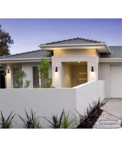 Applique Lampada LED da Muro Piramide 6W 3000K Carcassa Nera Doppio Fascio Luminoso Up-Down IP65 SKU-8297