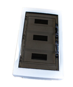 Centralino da parete 36 moduli, bianco IP40, 400x400x120 mm, RAL 9016, ideale per installazioni elettriche domestiche e industriali