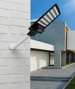 Lampione Stradale Led Con Pannello Solare e Sensore PIR 3.8W 380LM 6500K Street Lamp per Strada Giardino Villa IP65 - immagine 3